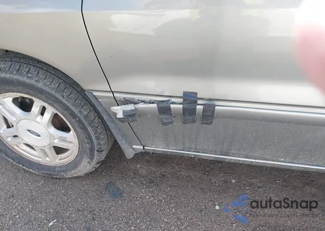 2006 Ford Freestar Sel z USA, uszkodzony, nr VIN 2FMZA52216BA23371